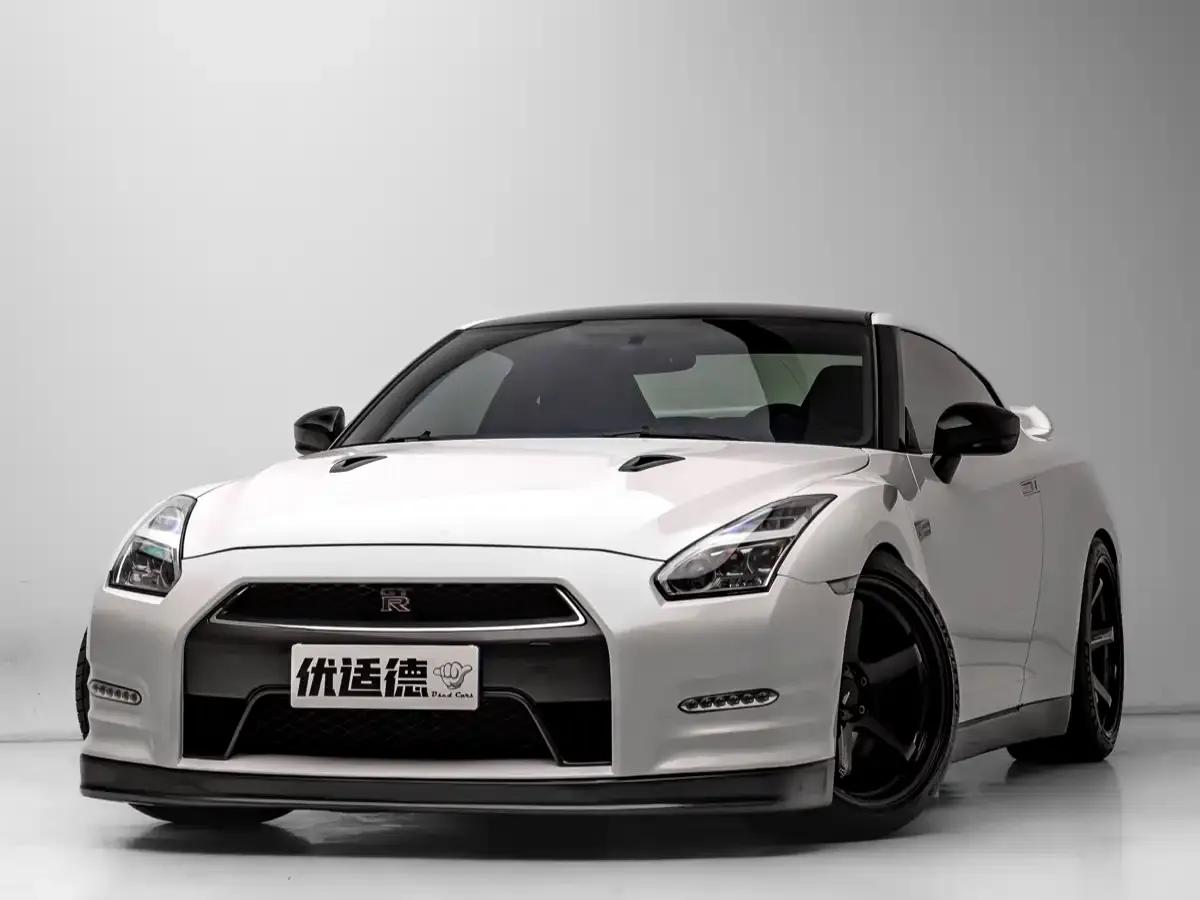 2010 Nissan GT-R 3.8T Premium Edition — миниатюра 4