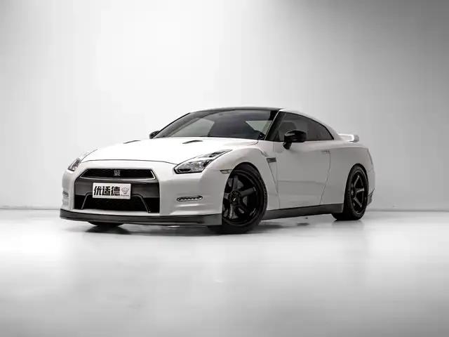 2010 Nissan GT-R 3.8T Premium Edition