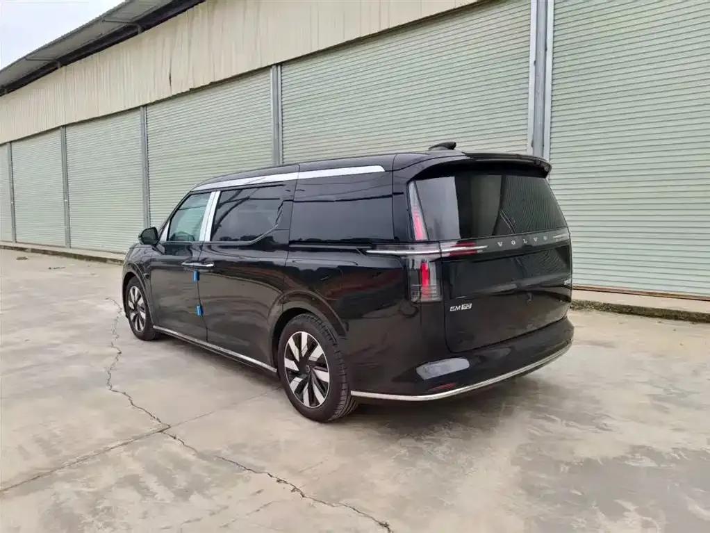 Volvo EM90 2025 Ultra 6-seater — миниатюра 2