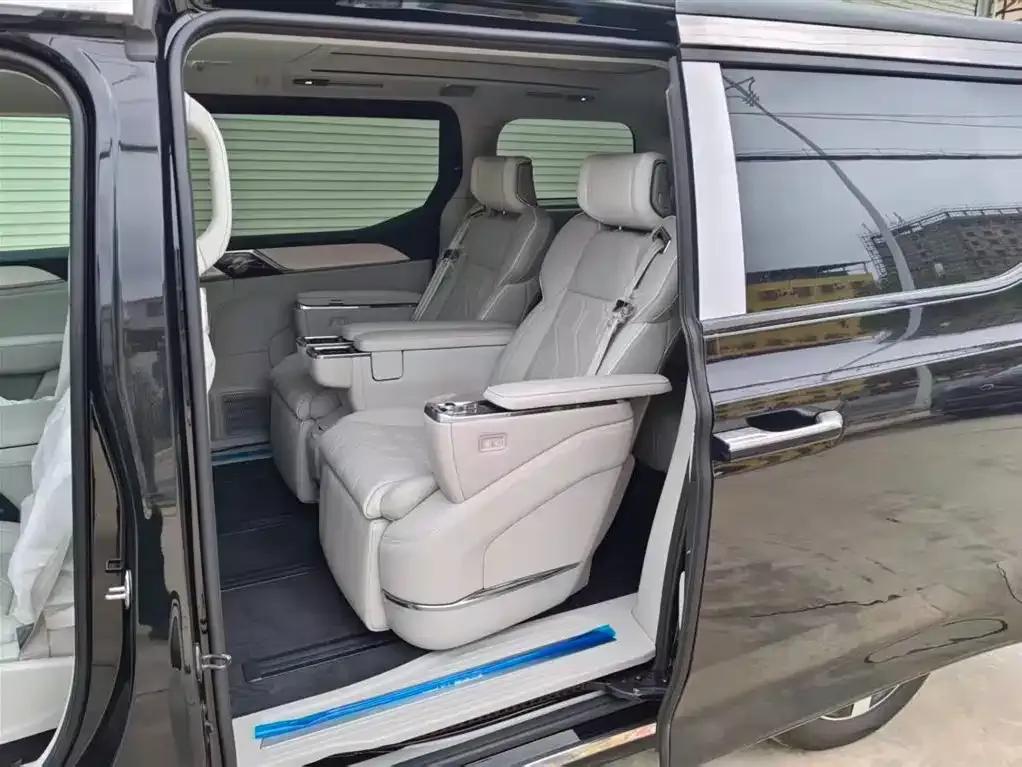 Volvo EM90 2025 Ultra 6-seater — миниатюра 3