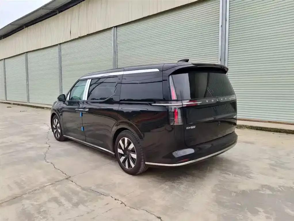 Volvo EM90 2025 Ultra 6-seater — миниатюра 7
