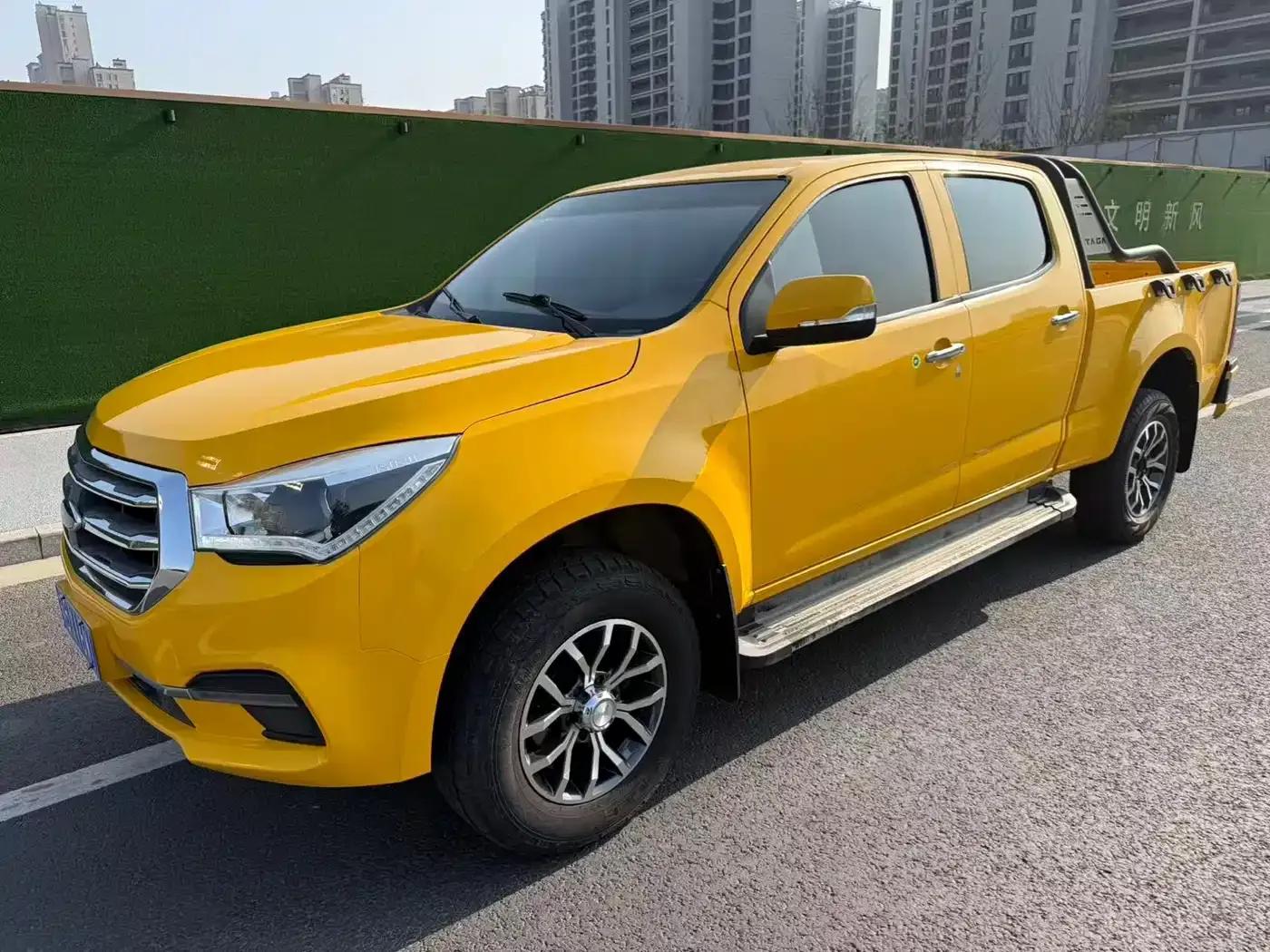 TAGA 2021 1.8T Gasoline Manual 2WD Luxury Standard Wheelbase CE18 — миниатюра 3