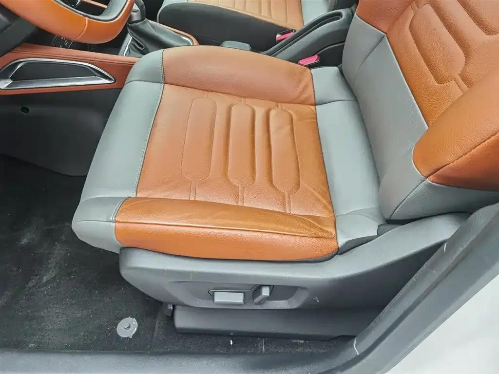 2018 C4 AIRCROSS 350THP Automatic Internet Premium Edition — миниатюра 20