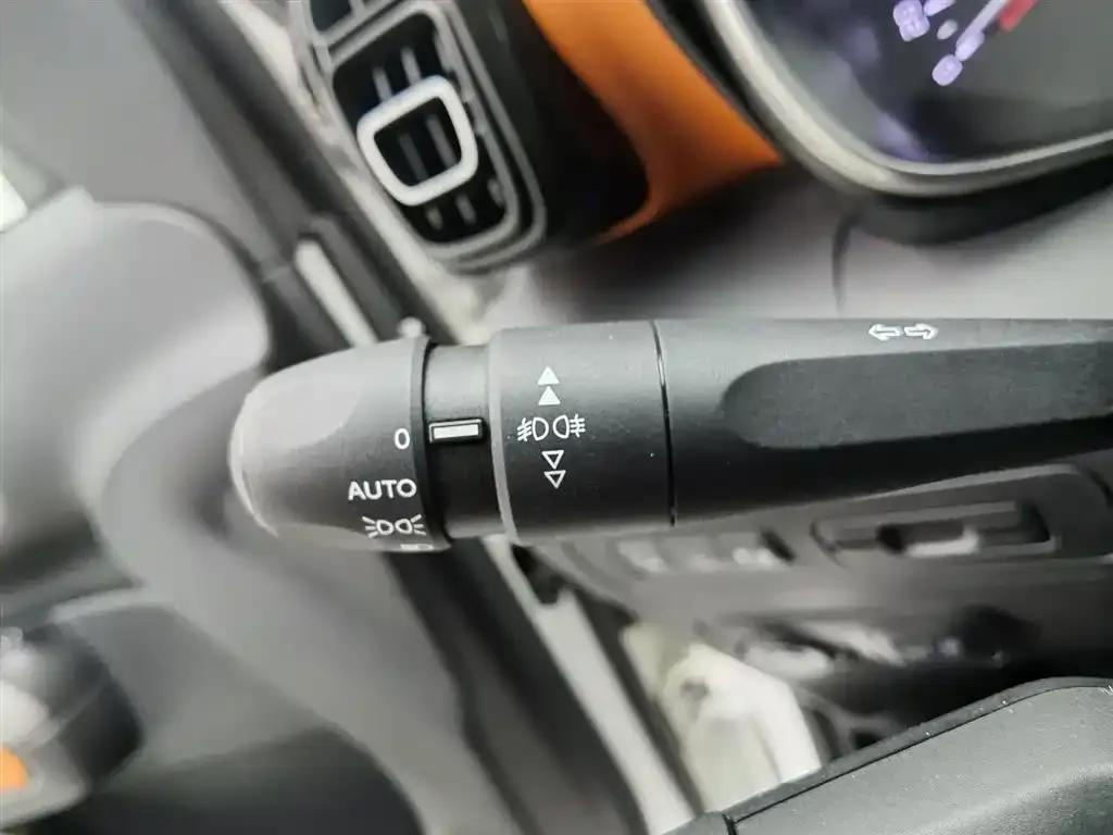 2018 C4 AIRCROSS 350THP Automatic Internet Premium Edition — миниатюра 21