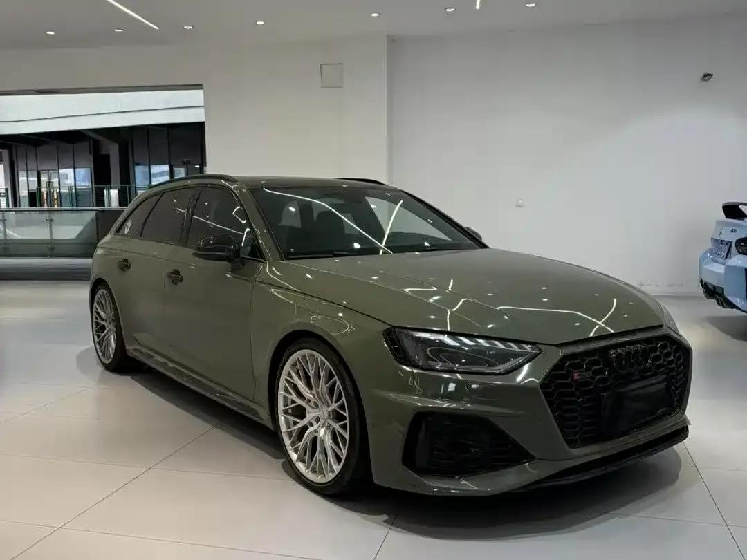 2022 Audi RS 4 RS4 Avant Obsidian Edition — миниатюра 3