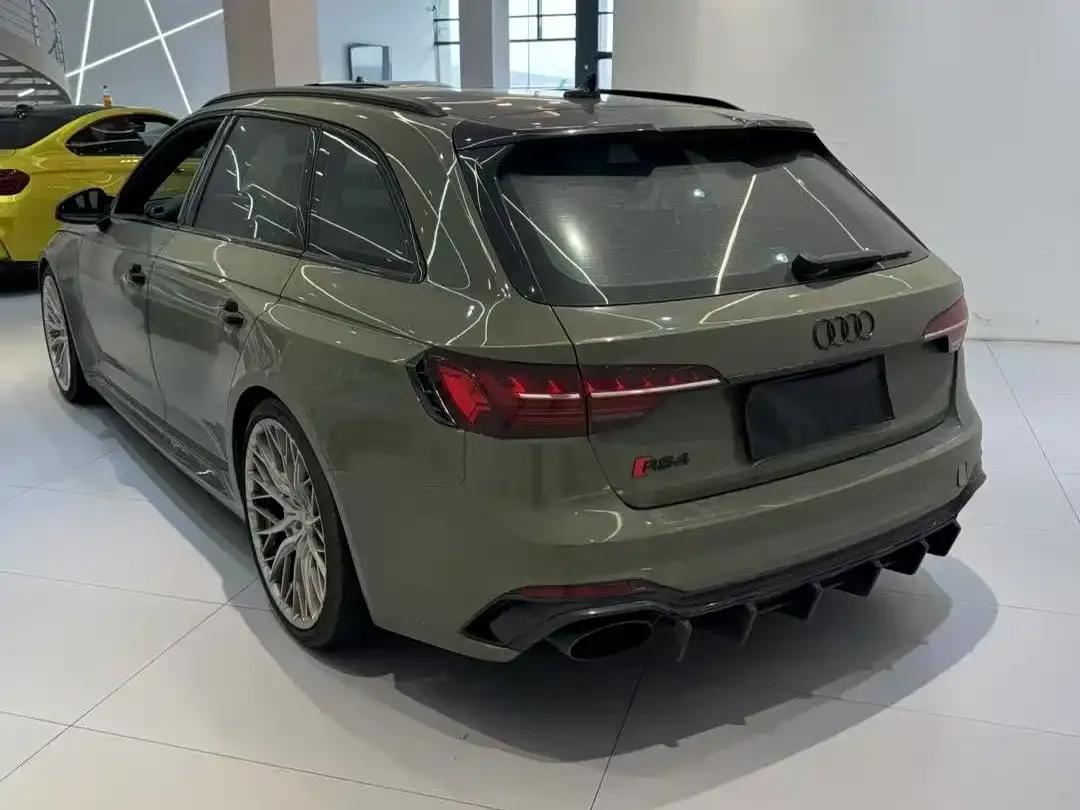 2022 Audi RS 4 RS4 Avant Obsidian Edition — миниатюра 4