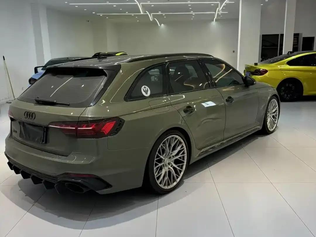 2022 Audi RS 4 RS4 Avant Obsidian Edition — миниатюра 6