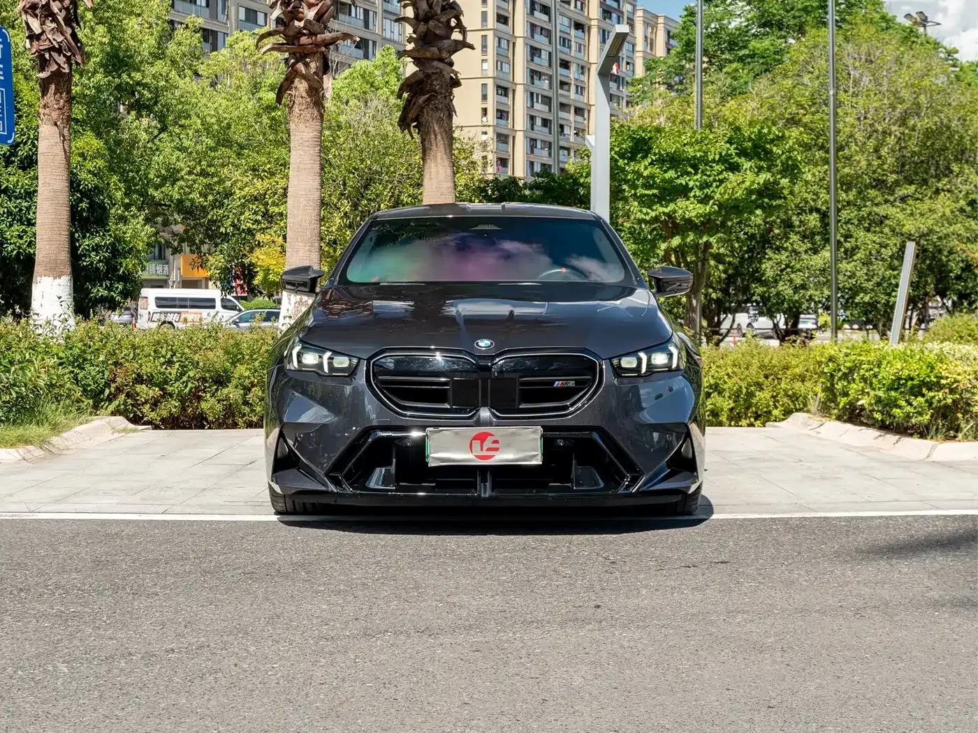 BMW M5 PHEV 2025 M5 — миниатюра 2