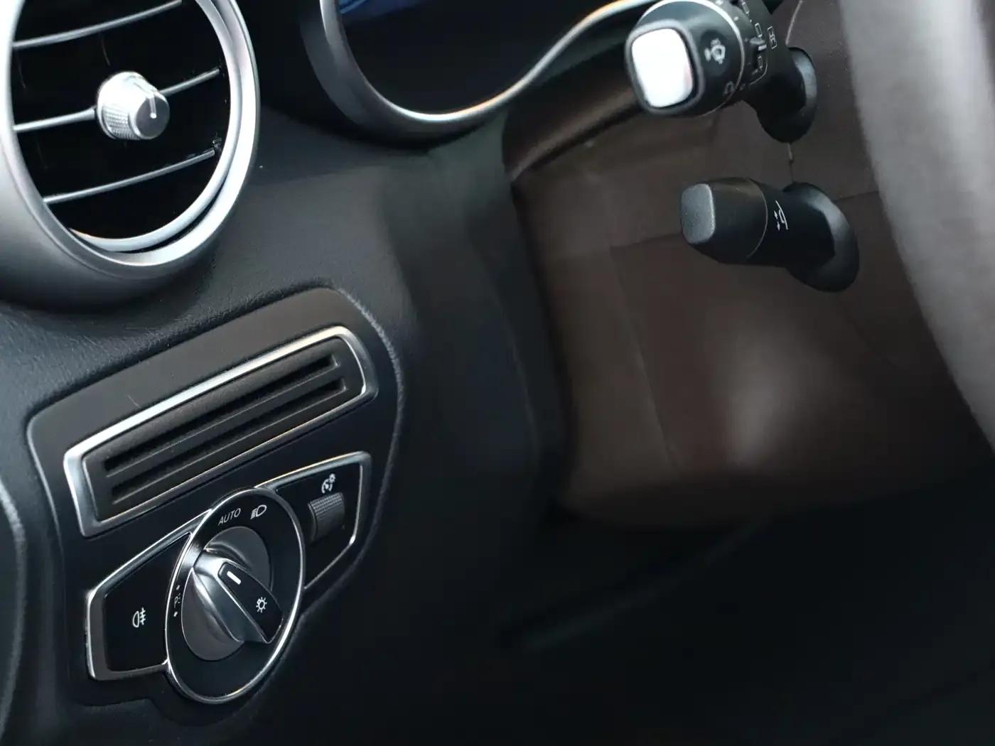 2020 Mercedes-Benz GLC 300 L 4MATIC Dynamic — миниатюра 12