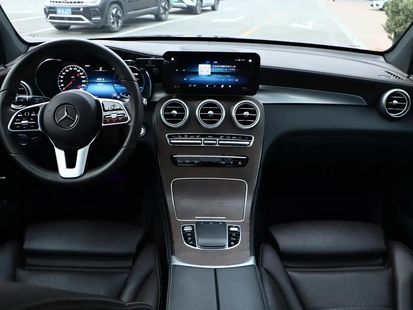 2020 Mercedes-Benz GLC 300 L 4MATIC Dynamic — миниатюра 14