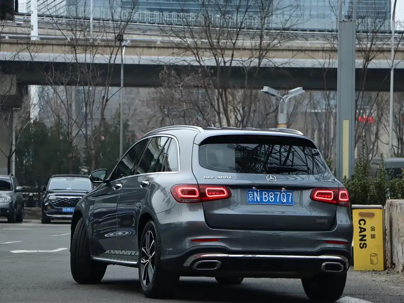 2020 Mercedes-Benz GLC 300 L 4MATIC Dynamic — миниатюра 22