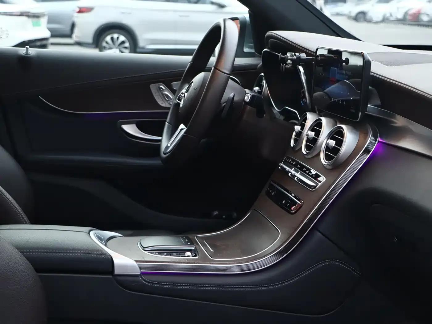 2020 Mercedes-Benz GLC 300 L 4MATIC Dynamic — миниатюра 24