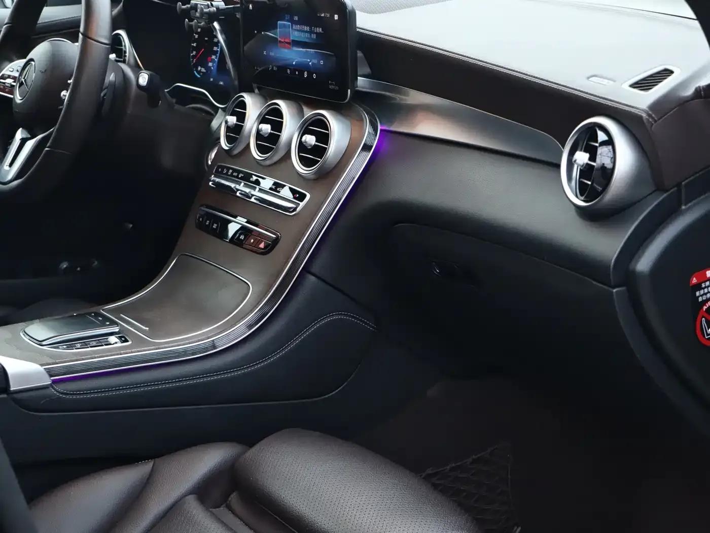 2020 Mercedes-Benz GLC 300 L 4MATIC Dynamic — миниатюра 25