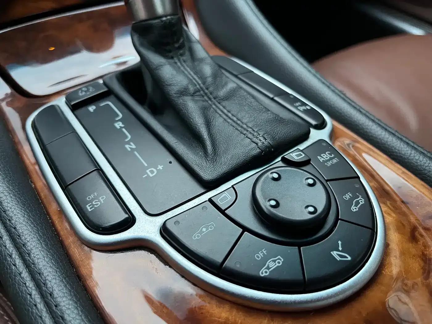 Mercedes-Benz SL-Class 2008 SL 500 — миниатюра 15