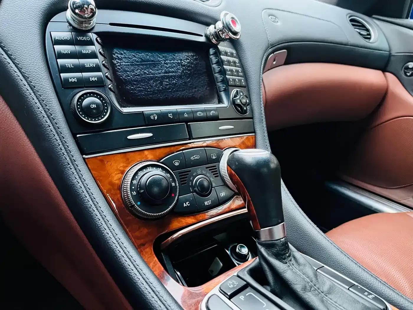 Mercedes-Benz SL-Class 2008 SL 500 — миниатюра 17
