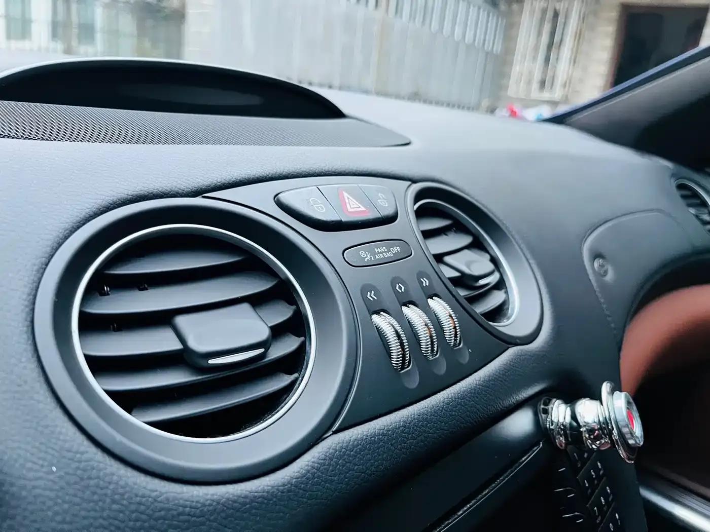 Mercedes-Benz SL-Class 2008 SL 500 — миниатюра 18