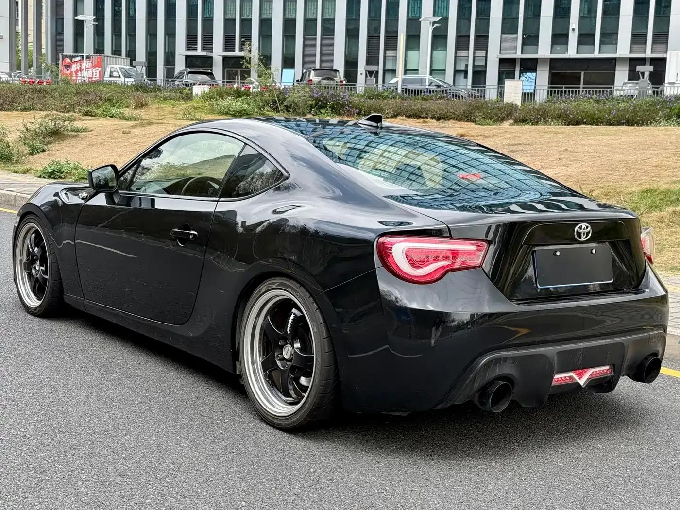 Toyota 86 2014 2.0L Manual Deluxe — миниатюра 13
