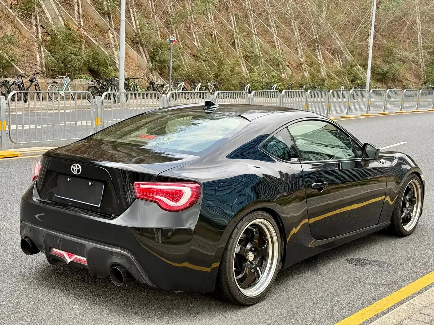 Toyota 86 2014 2.0L Manual Deluxe — миниатюра 15