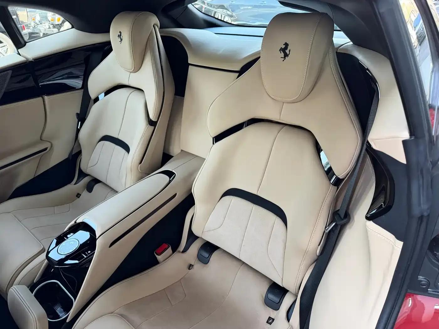 2023 Purosangue 6.5L V12 — миниатюра 8