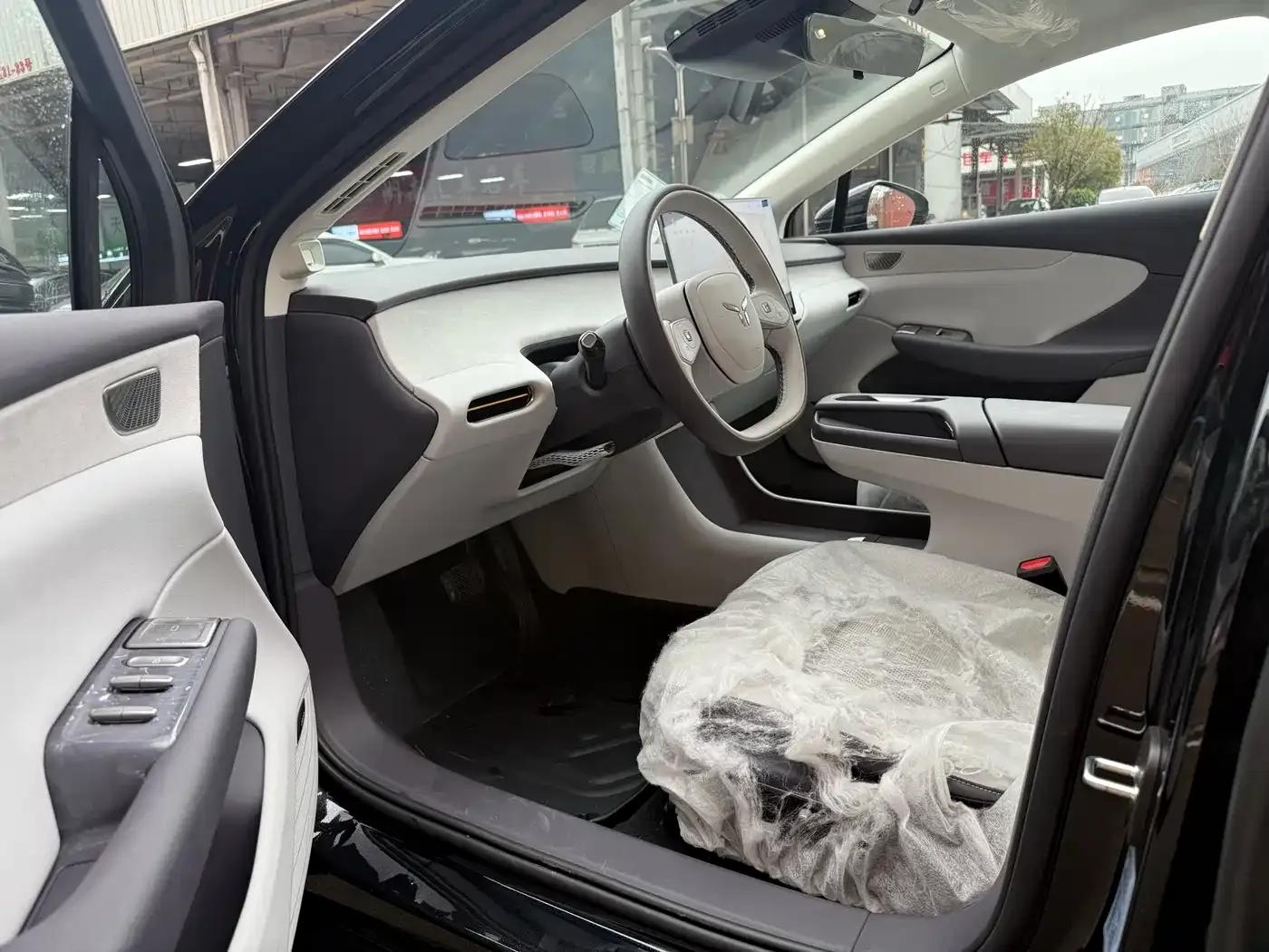 Hongqi Tiangong 05 2025 Model 550 Smart Selection Edition — миниатюра 22