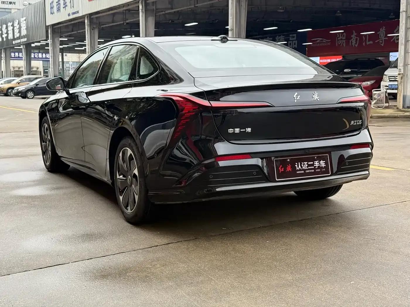 Hongqi Tiangong 05 2025 Model 550 Smart Selection Edition — миниатюра 6