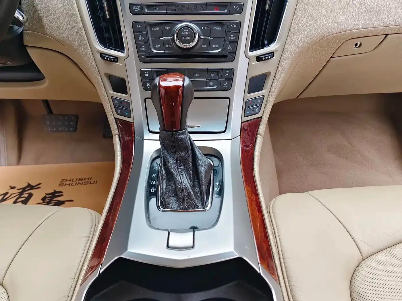Cadillac CTS (Imported) 2009 2.8 Elite Sport Edition — миниатюра 10