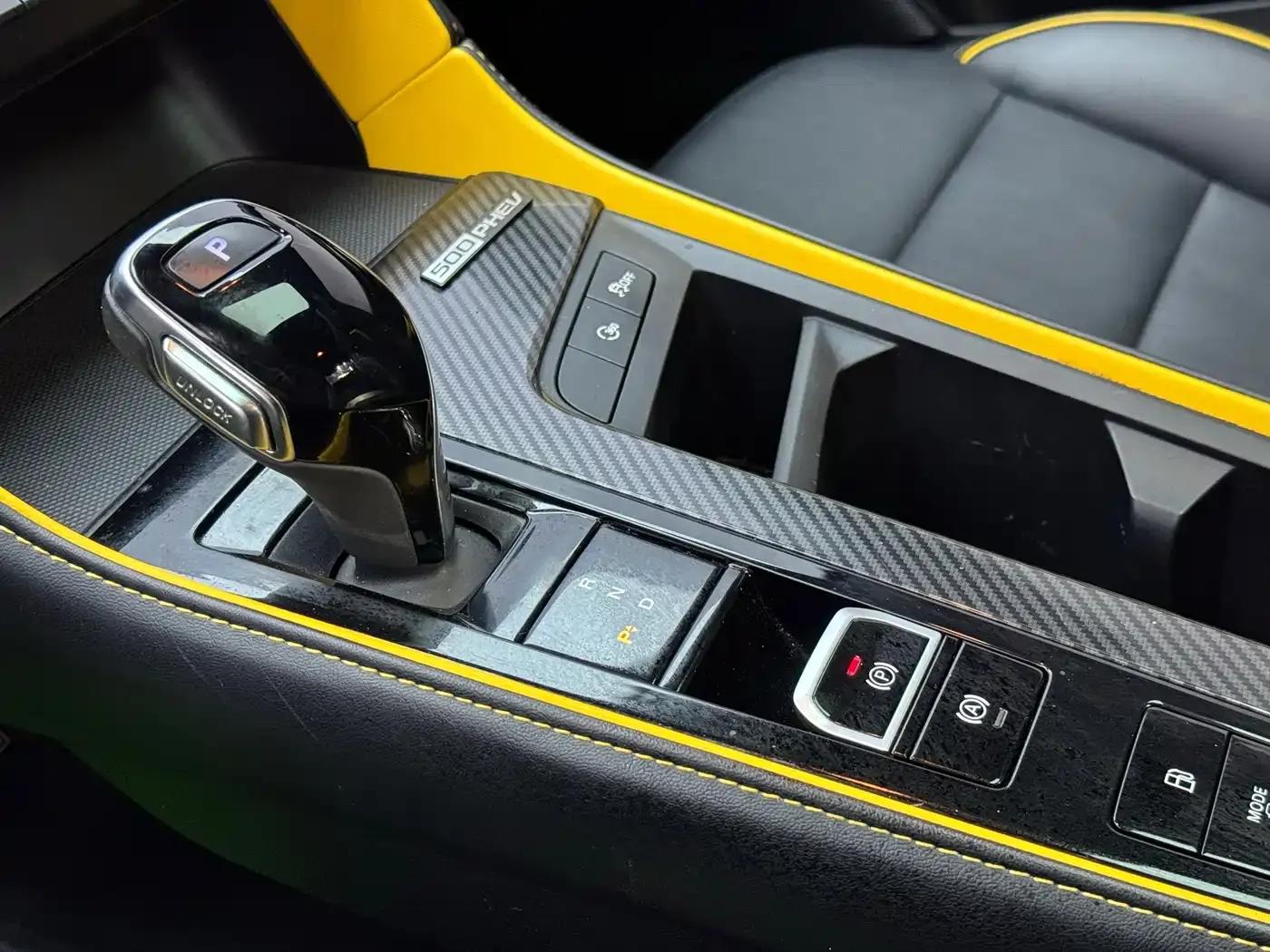 MG6 PHEV 2020 1.5T Hybrid Trophy Intelligent Driving Flagship Edition — миниатюра 12