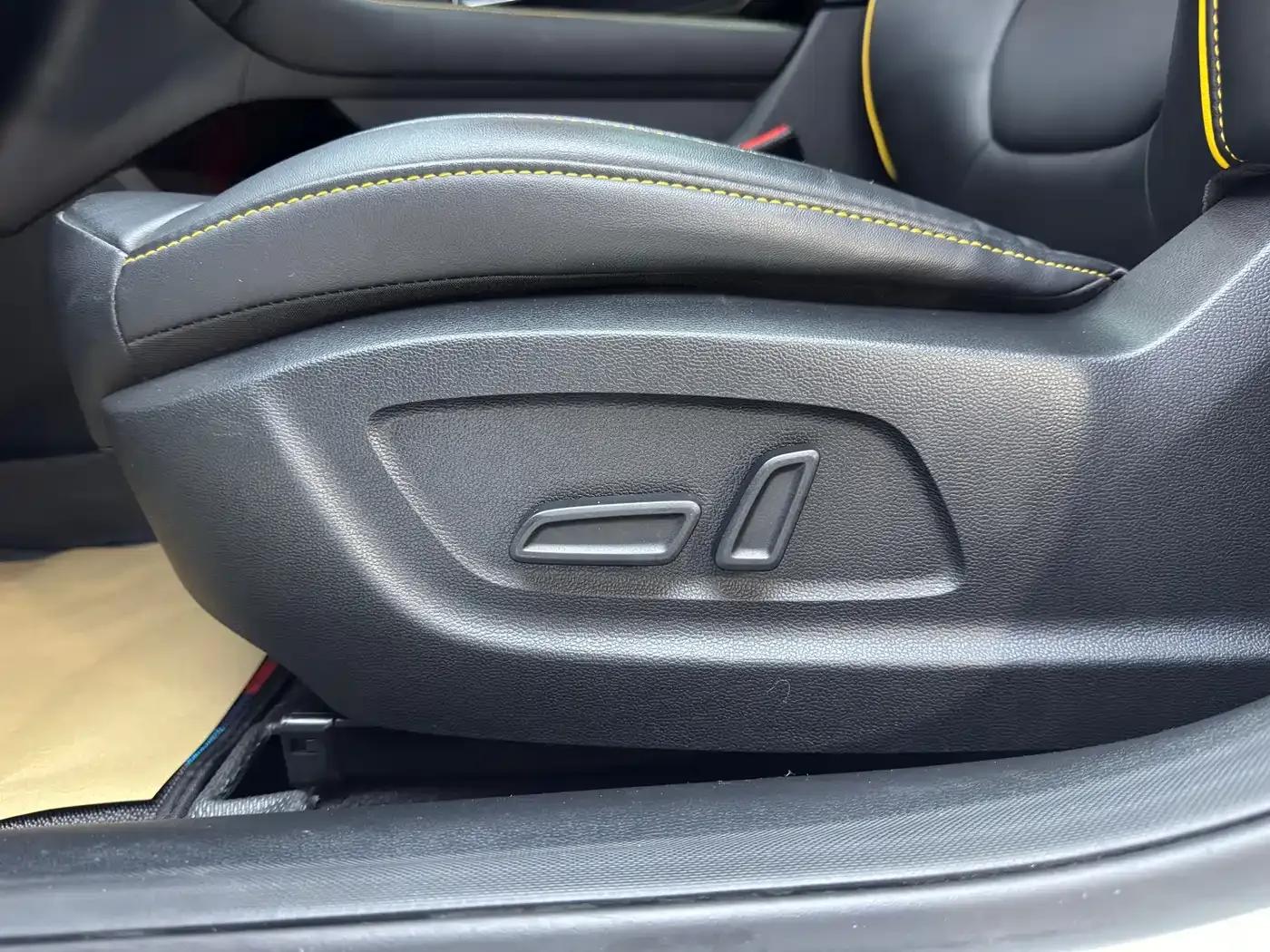 MG6 PHEV 2020 1.5T Hybrid Trophy Intelligent Driving Flagship Edition — миниатюра 14