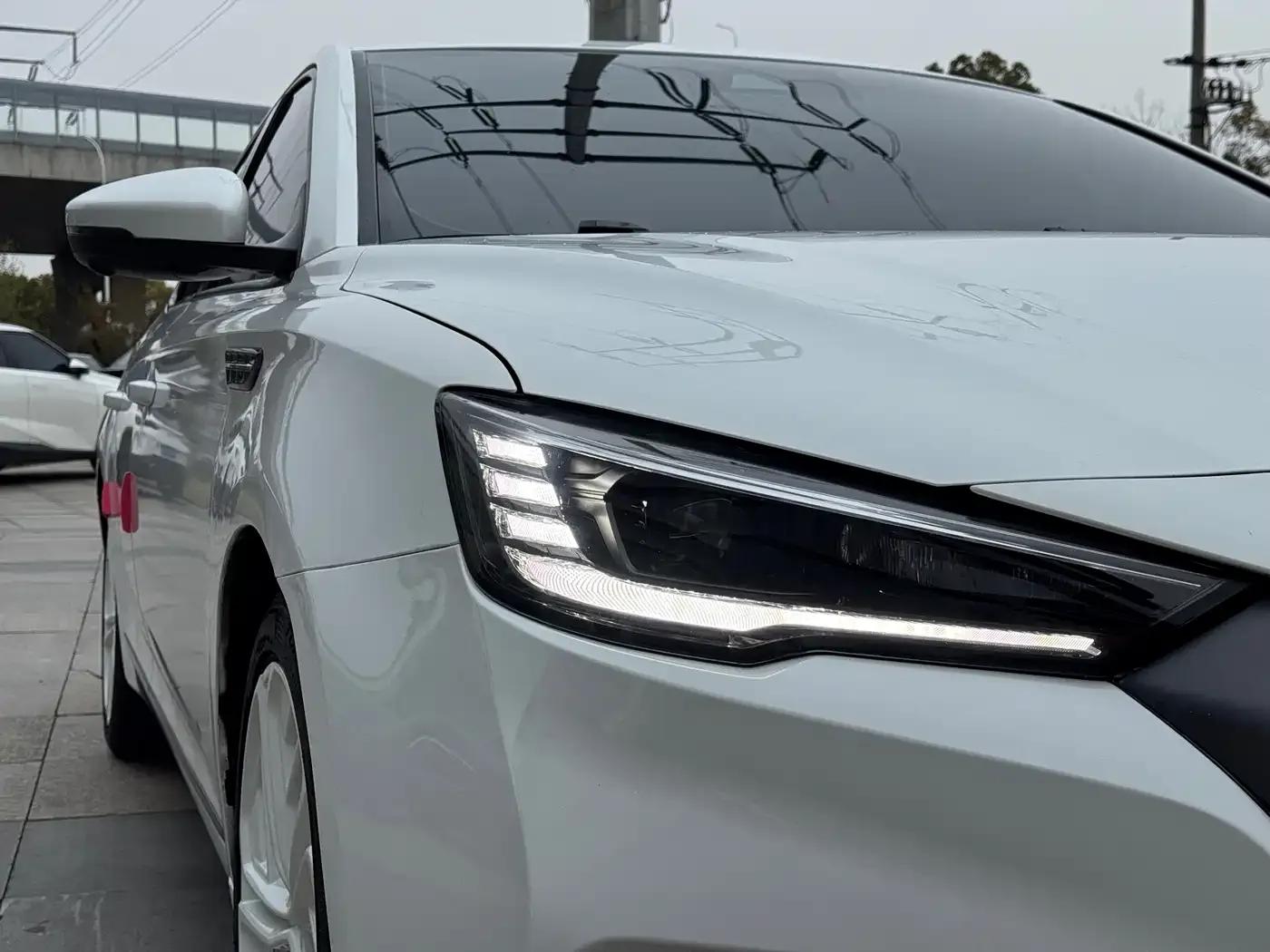 MG6 PHEV 2020 1.5T Hybrid Trophy Intelligent Driving Flagship Edition — миниатюра 23