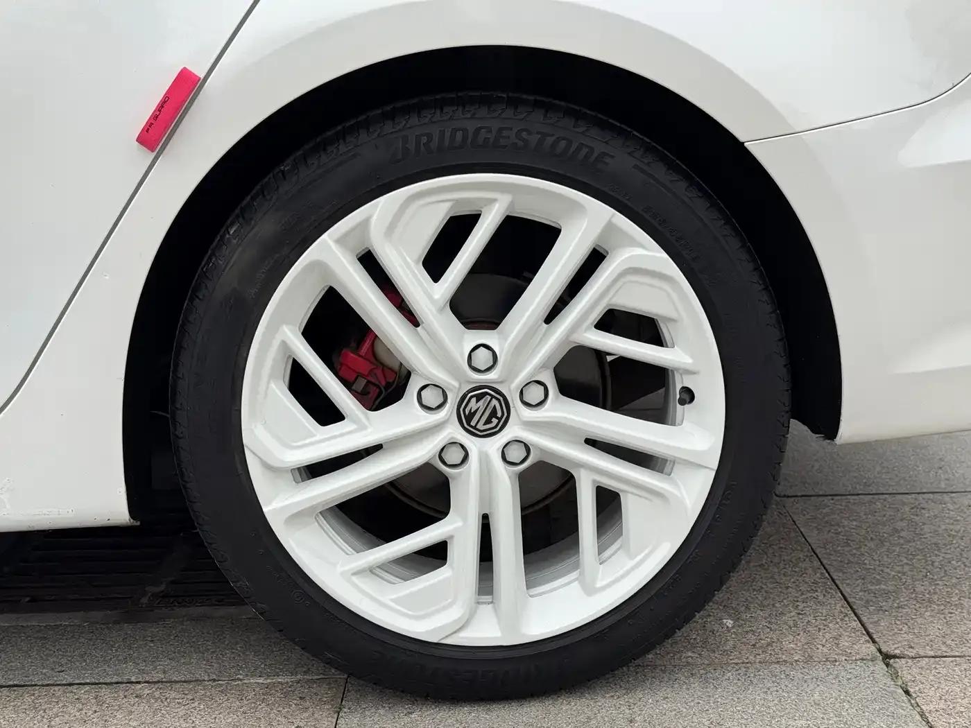 MG6 PHEV 2020 1.5T Hybrid Trophy Intelligent Driving Flagship Edition — миниатюра 24