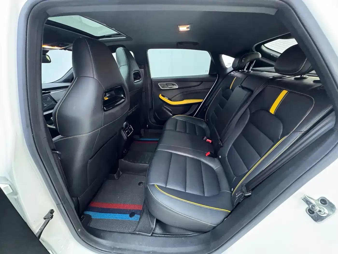 MG6 PHEV 2020 1.5T Hybrid Trophy Intelligent Driving Flagship Edition — миниатюра 6