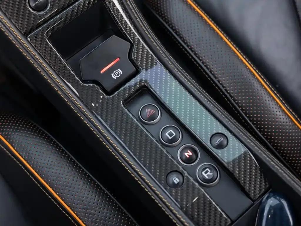 McLaren 12C 2013 3.8T Coupe — миниатюра 17