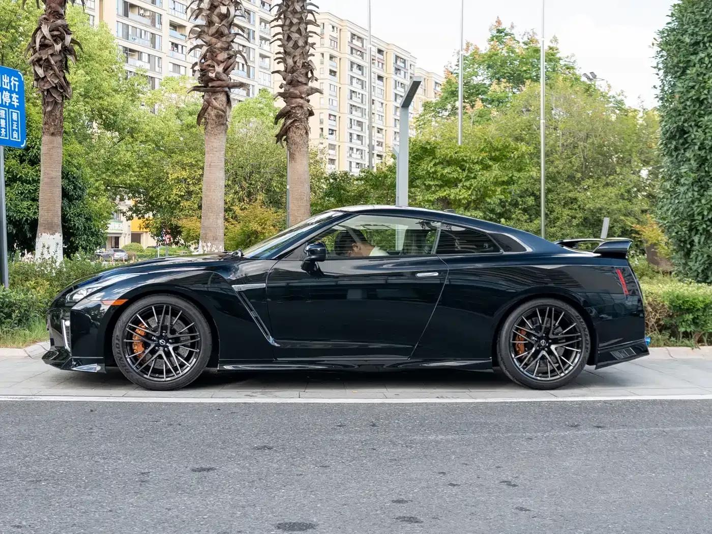 2023 Nissan GT-R 3.8T Automatic — миниатюра 3