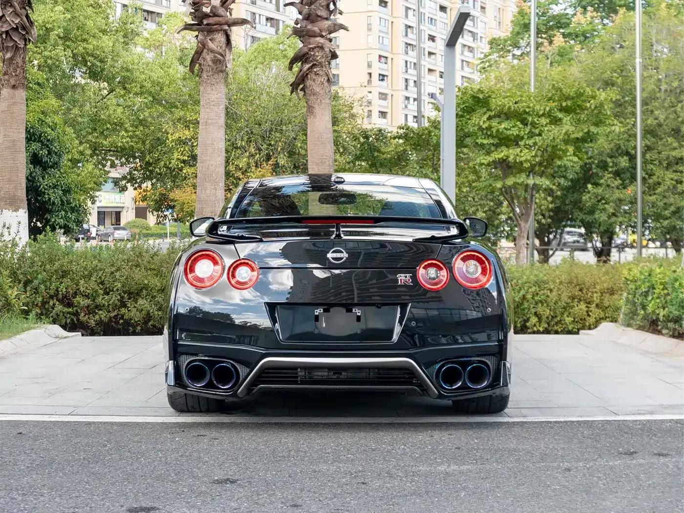 2023 Nissan GT-R 3.8T Automatic — миниатюра 5