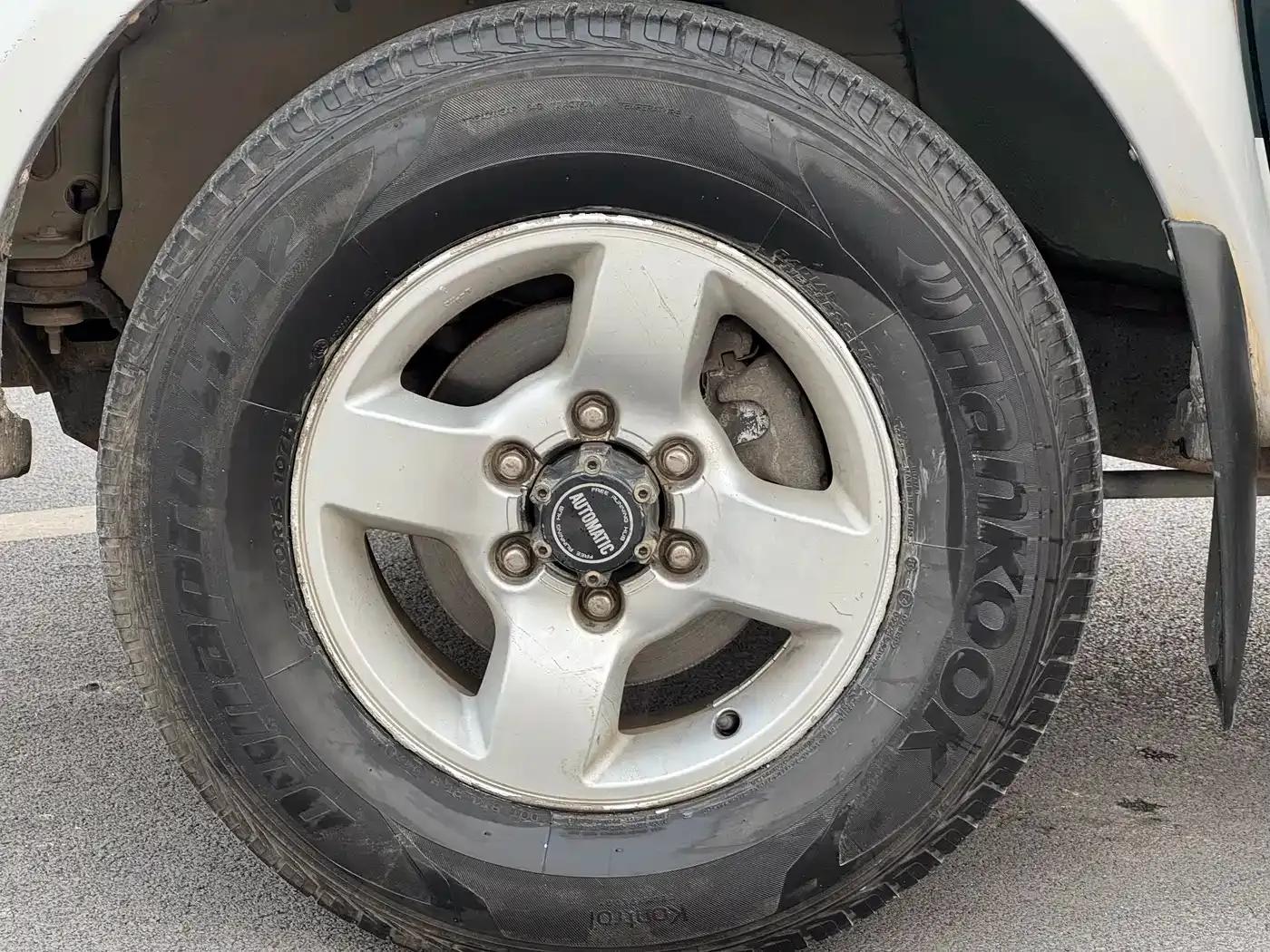 Nissan D22 2013 2.4L Gasoline 4WD Standard Model — миниатюра 12
