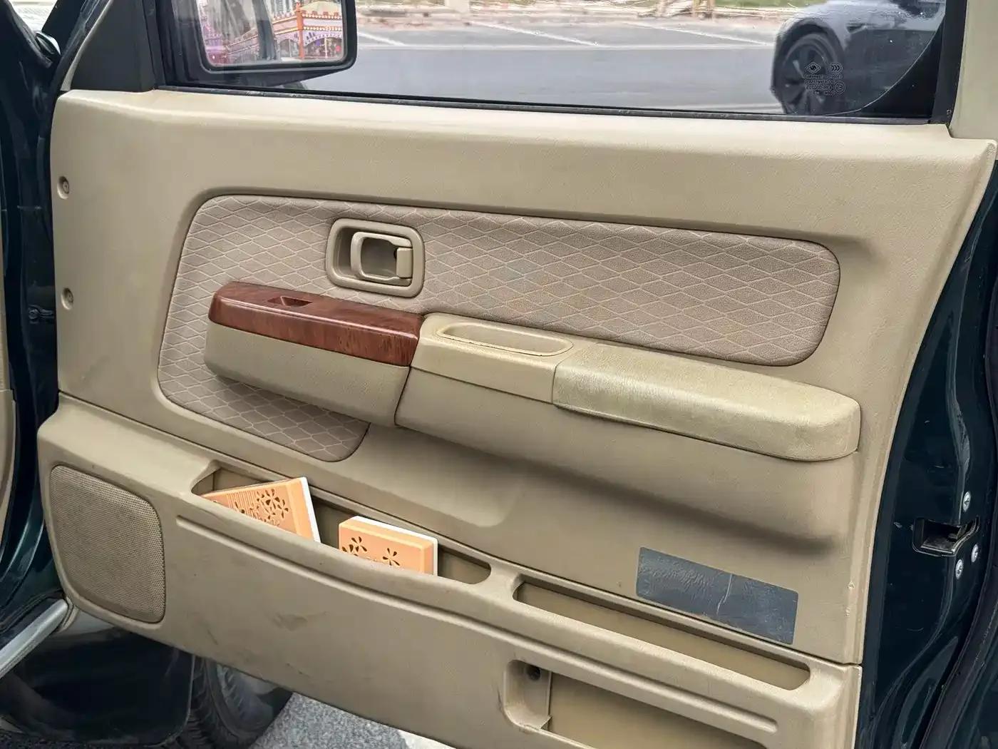 Nissan D22 2013 2.4L Gasoline 4WD Standard Model — миниатюра 17