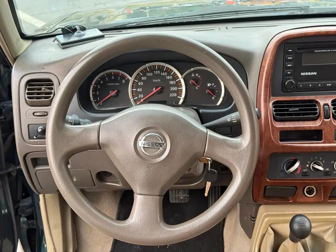 Nissan D22 2013 2.4L Gasoline 4WD Standard Model — миниатюра 28
