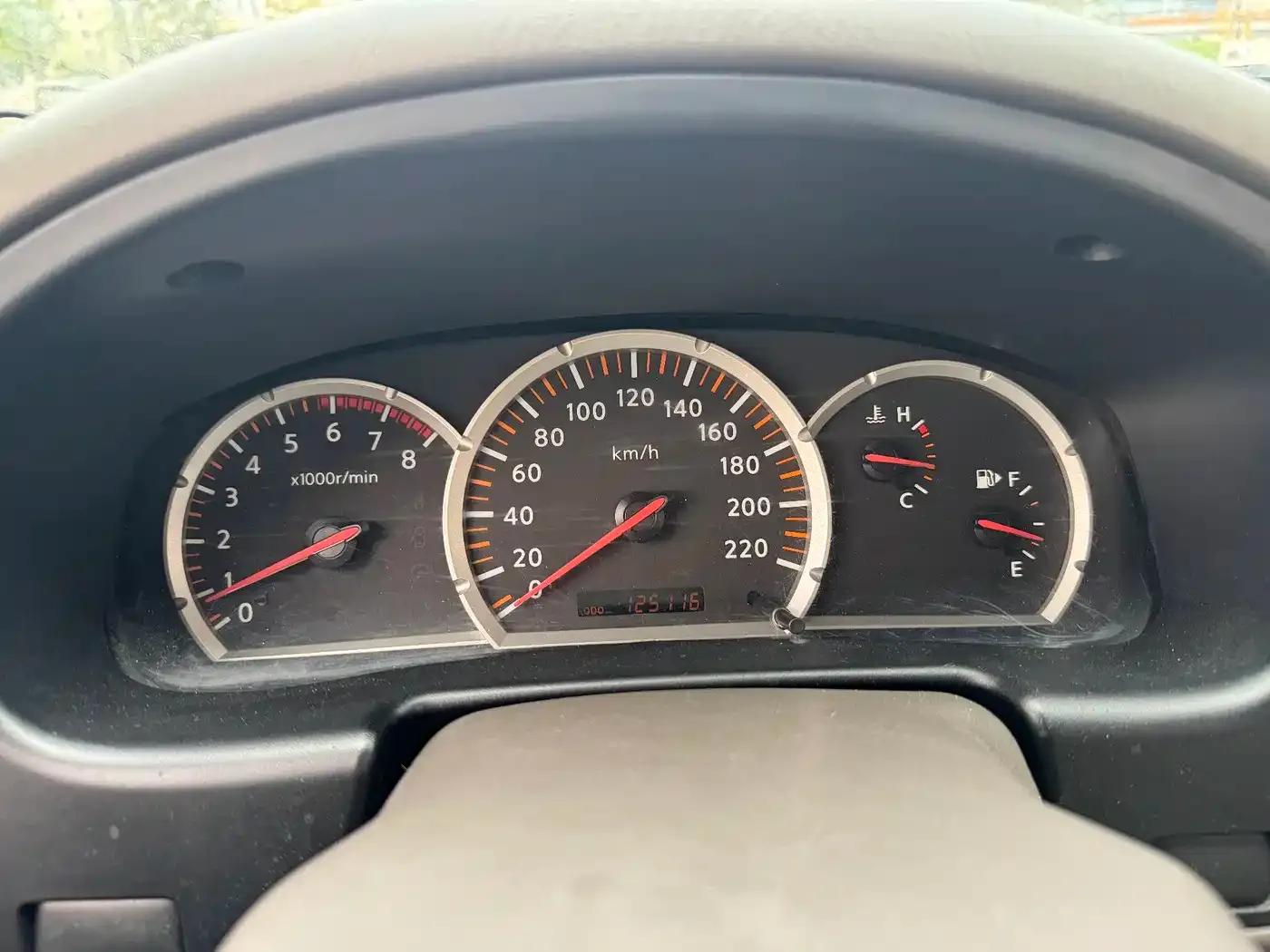 Nissan D22 2013 2.4L Gasoline 4WD Standard Model — миниатюра 30