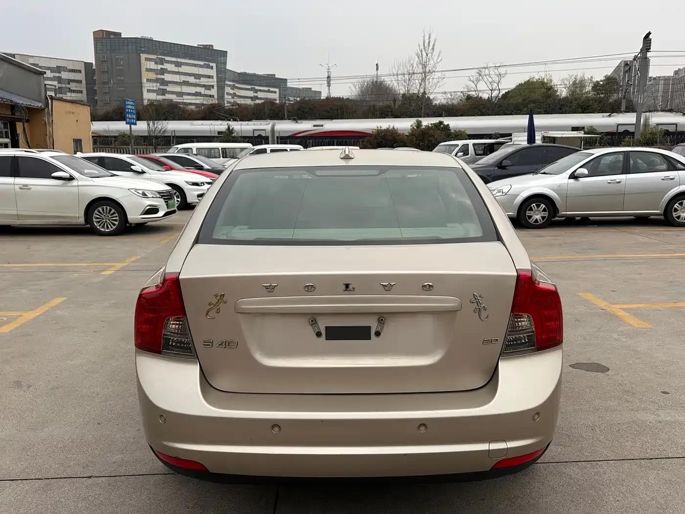 Volvo S40 2012 2.0L Automatic Premium Edition — миниатюра 11