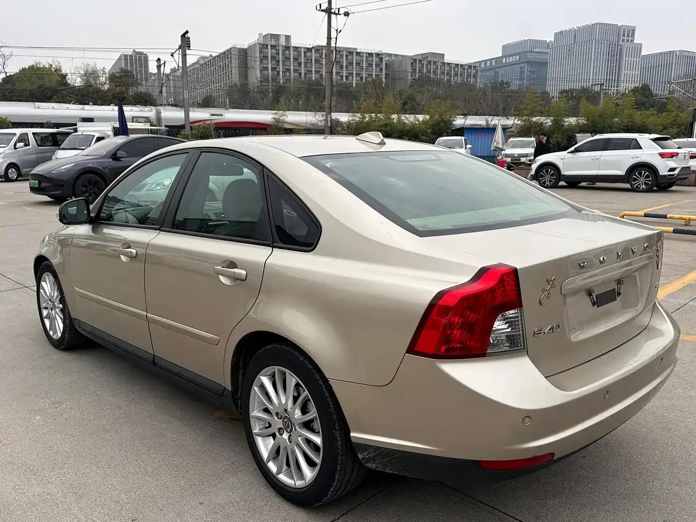 Volvo S40 2012 2.0L Automatic Premium Edition — миниатюра 12
