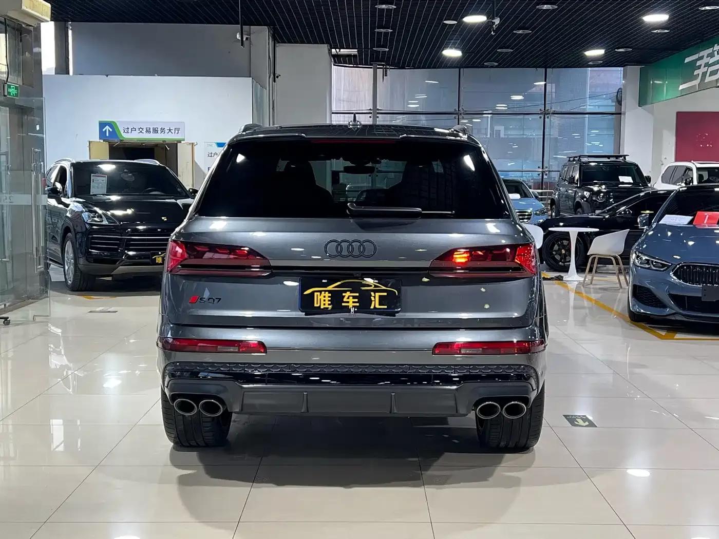 Audi SQ7 2024 4.0 TFSI — миниатюра 5