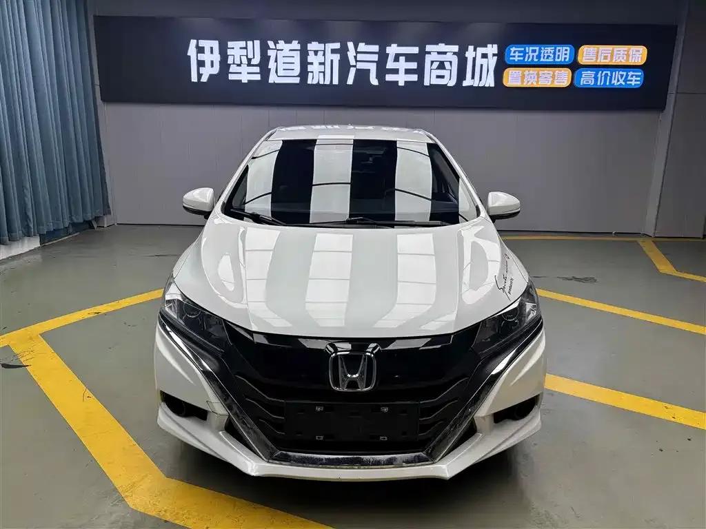 2017 Honda Crider 1.5L CVT Classic Edition — миниатюра 3