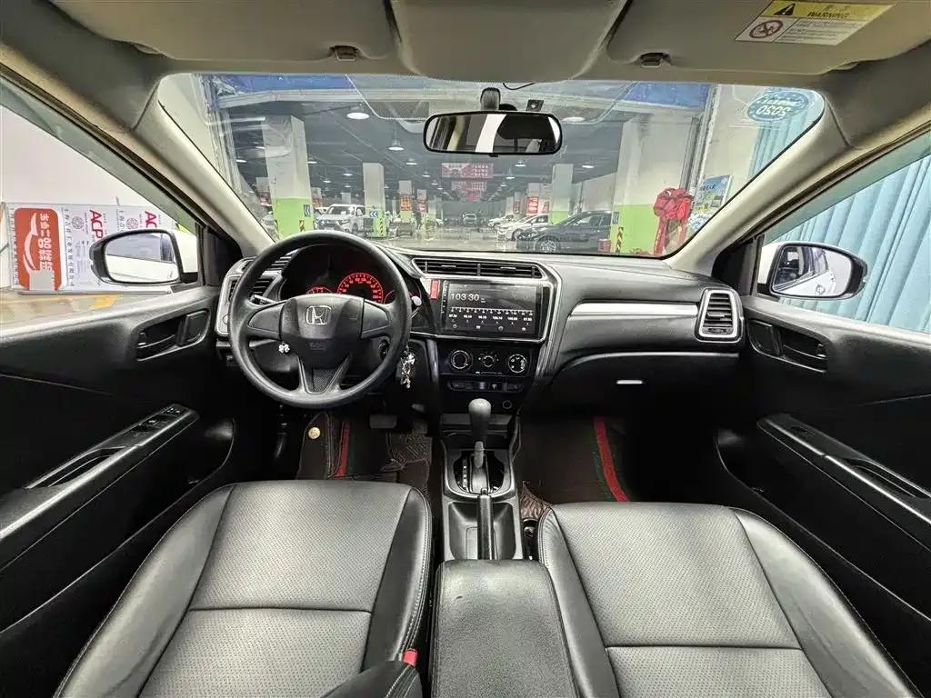 2017 Honda Crider 1.5L CVT Classic Edition — миниатюра 7