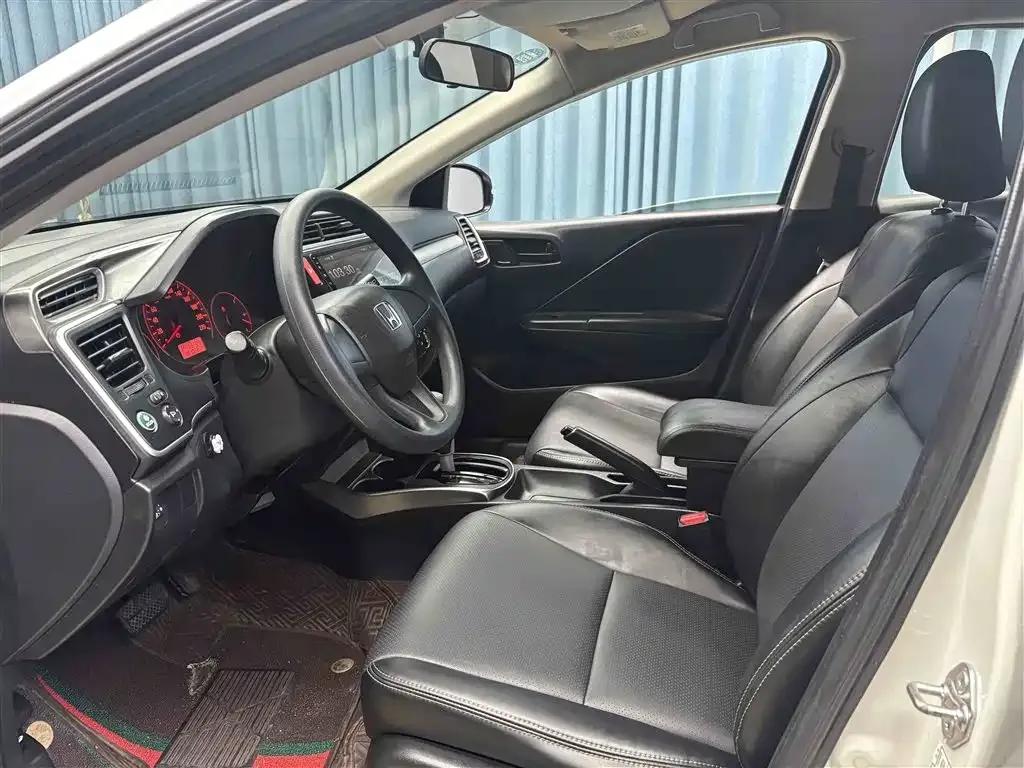 2017 Honda Crider 1.5L CVT Classic Edition — миниатюра 9