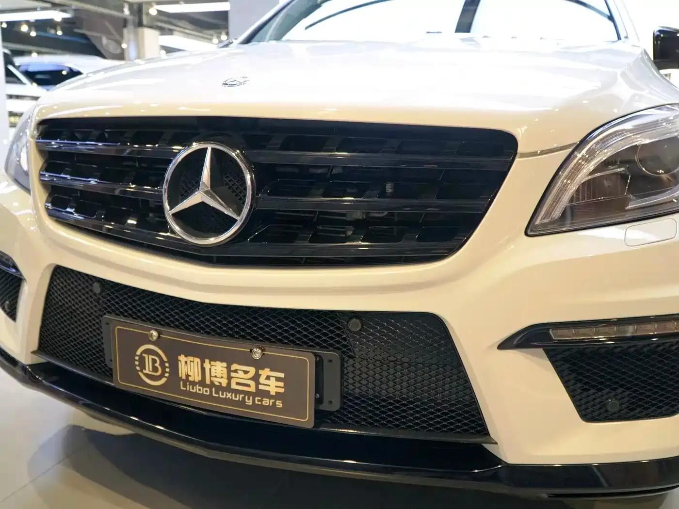 2012 Mercedes-Benz M-Class AMG ML 63 — миниатюра 20