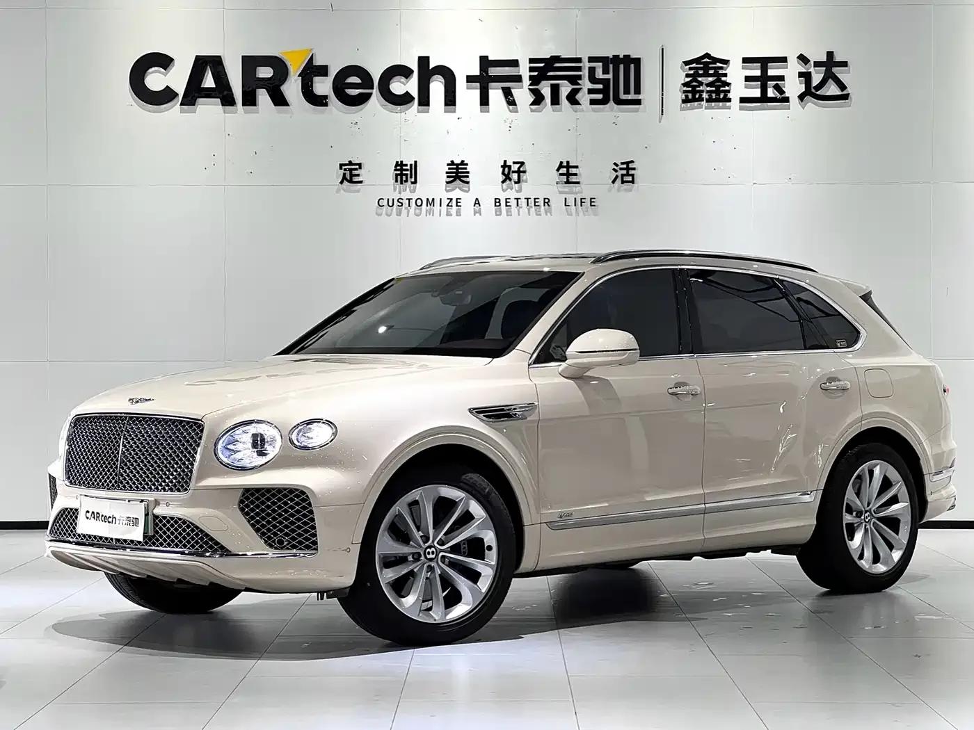 Bentayga Plug-in Hybrid 2021 3.0T PHEV — миниатюра 1