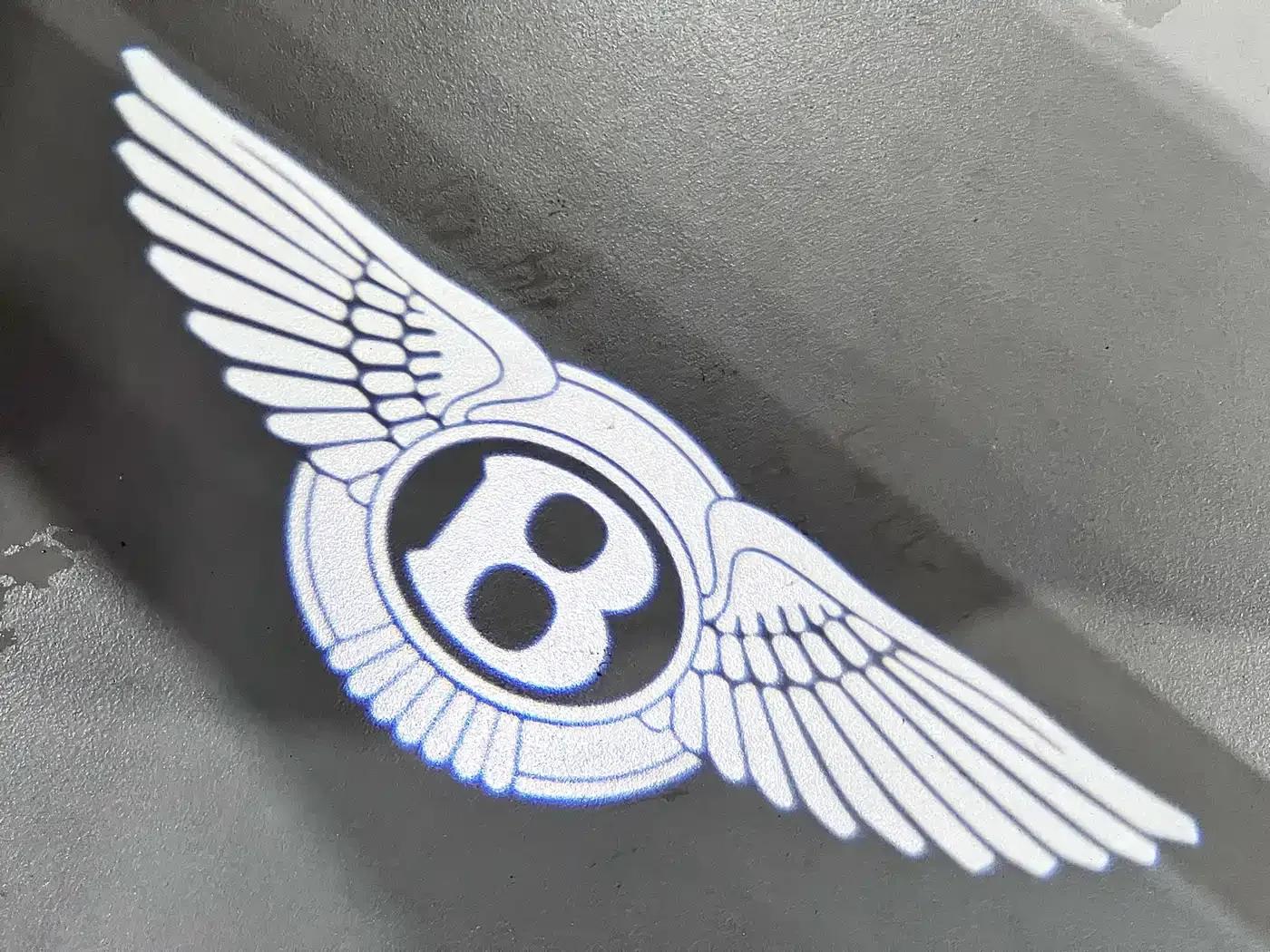 Bentayga Plug-in Hybrid 2021 3.0T PHEV — миниатюра 11