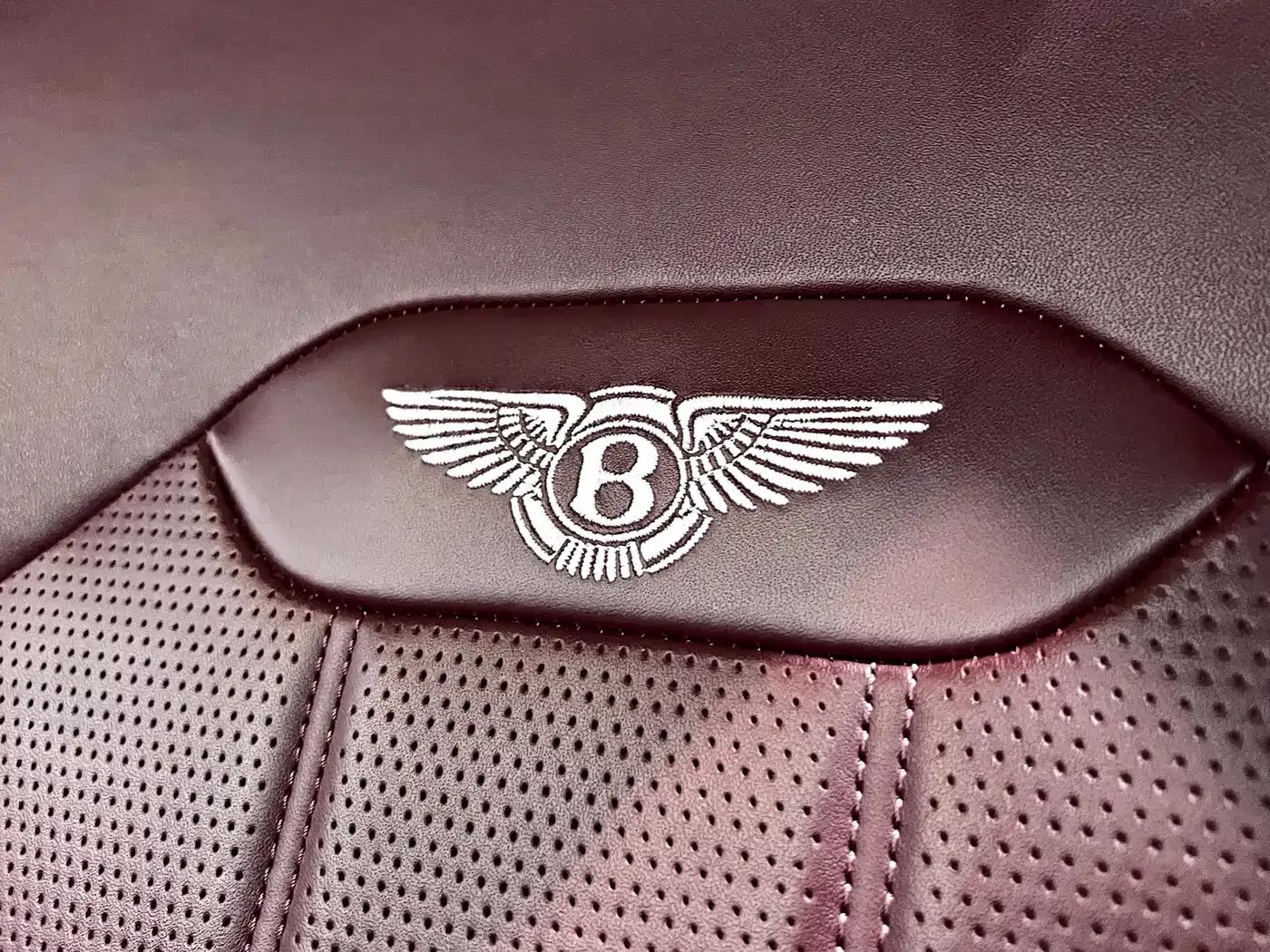 Bentayga Plug-in Hybrid 2021 3.0T PHEV — миниатюра 20