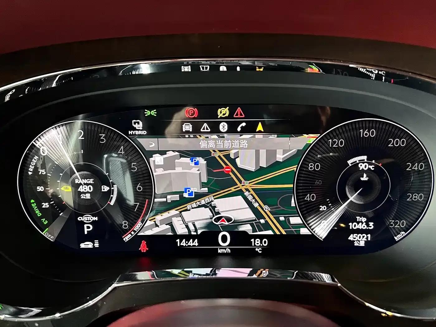 Bentayga Plug-in Hybrid 2021 3.0T PHEV — миниатюра 26