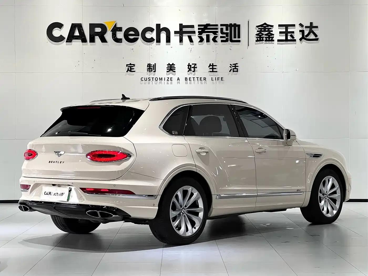 Bentayga Plug-in Hybrid 2021 3.0T PHEV — миниатюра 5